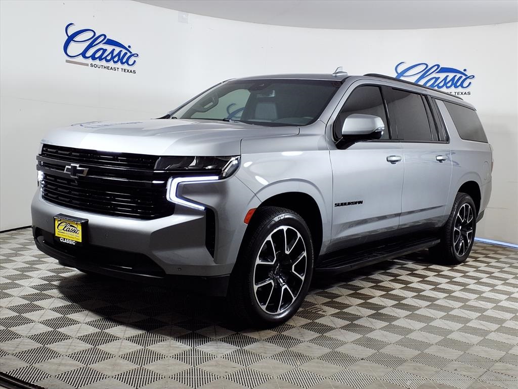 2023 Chevrolet Suburban RST photo 4