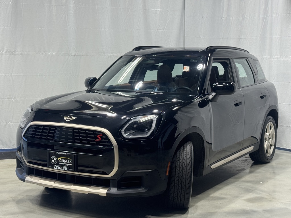 2025 Mini Cooper ALL4 Signature photo 3