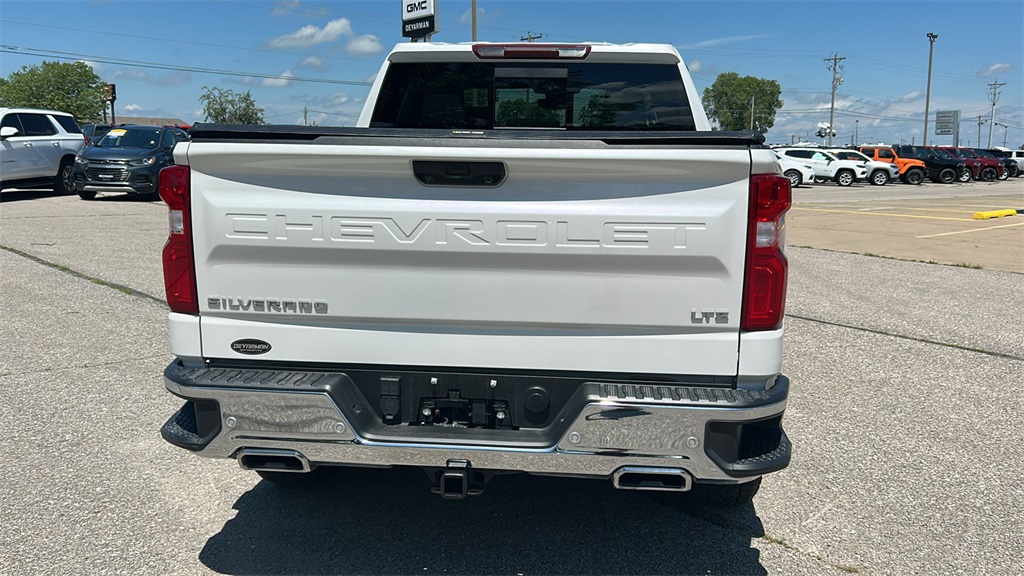 2025 Chevrolet Silverado 1500 LTZ photo 4
