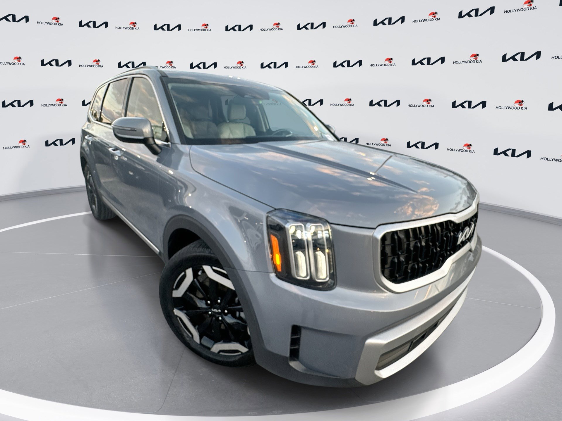 2023 Kia Telluride EX's photo