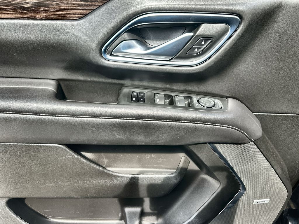 2022 Chevrolet Suburban Z71 photo 23