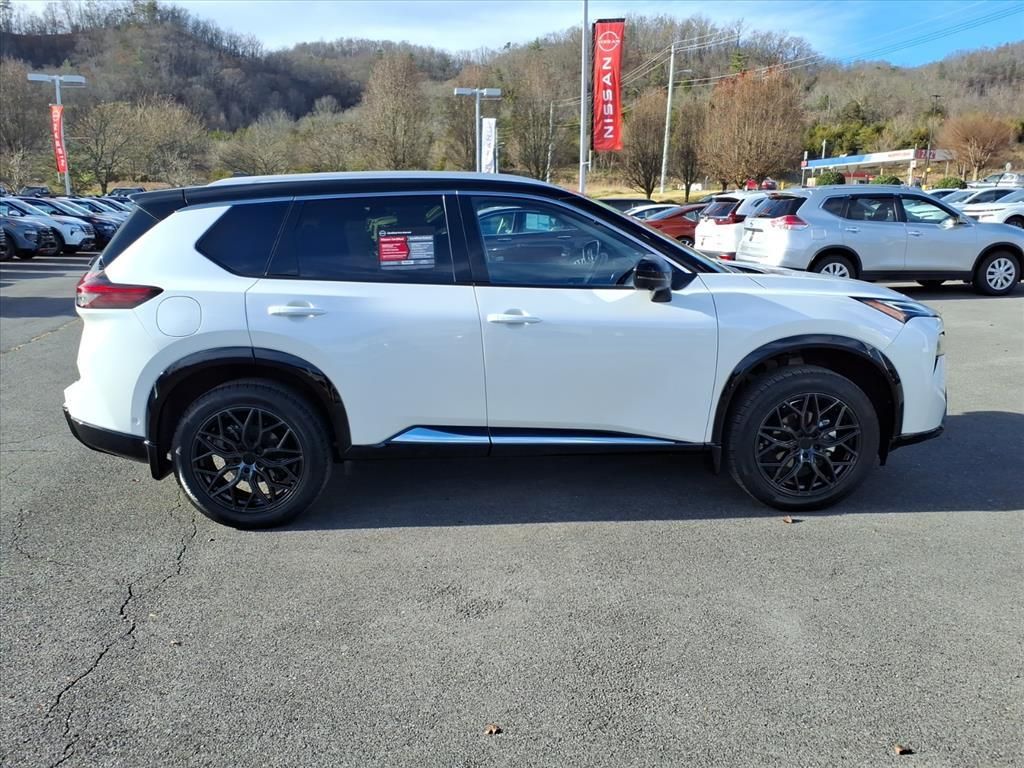 2024 Nissan Rogue Platinum photo 4