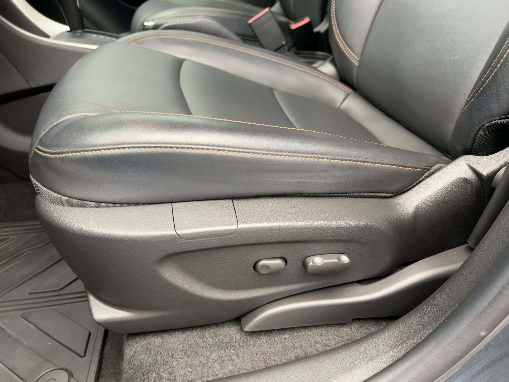 2022 Chevrolet Trax LT photo 14
