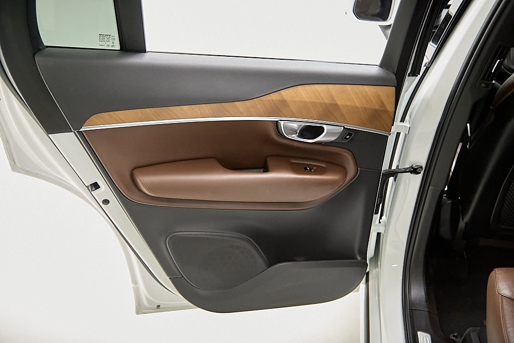 2024 VOLVO XC90 - Image 18