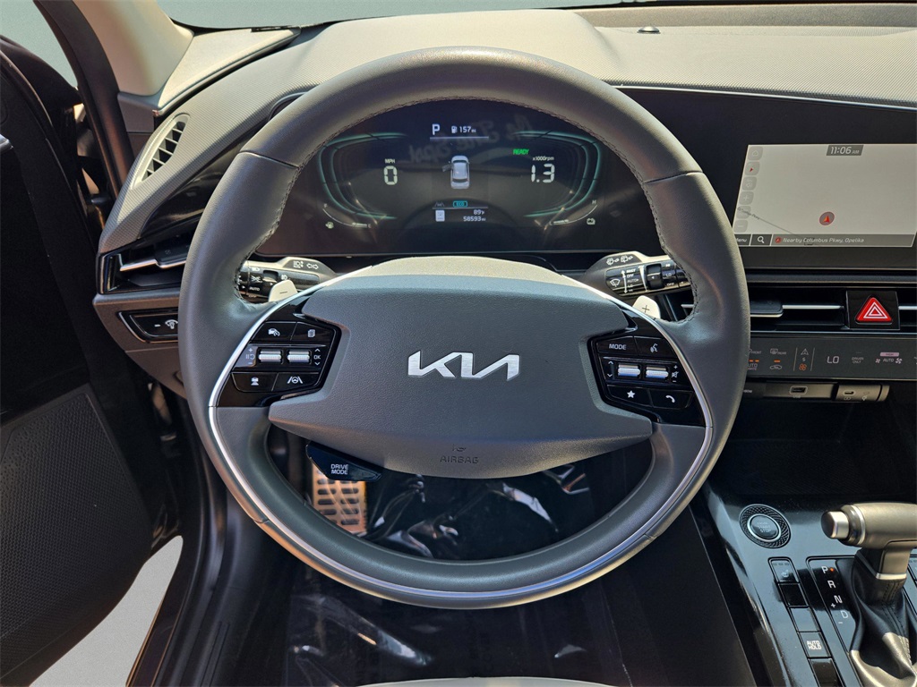 2023 Kia Niro EX Touring photo 12