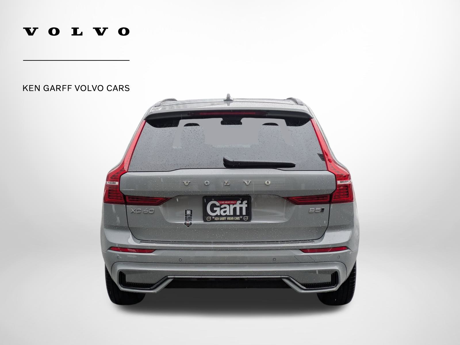 2025 Volvo XC60 Core photo 4
