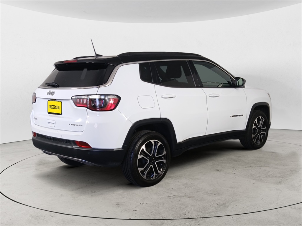2023 Jeep Compass Limited photo 4