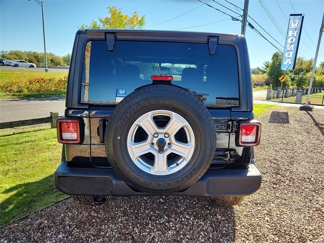 2021 Jeep Wrangler Sport S photo 4