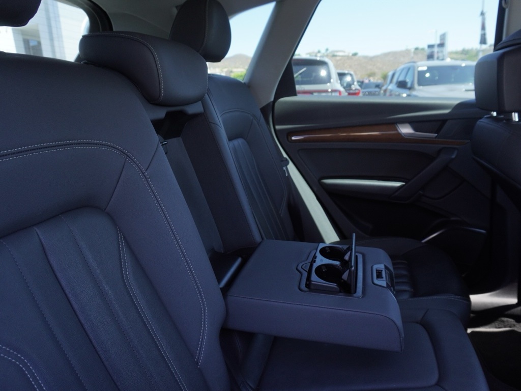 2021 Audi Q5 45 Premium photo 23