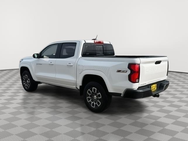 2025 Chevrolet Colorado Z71 photo 3