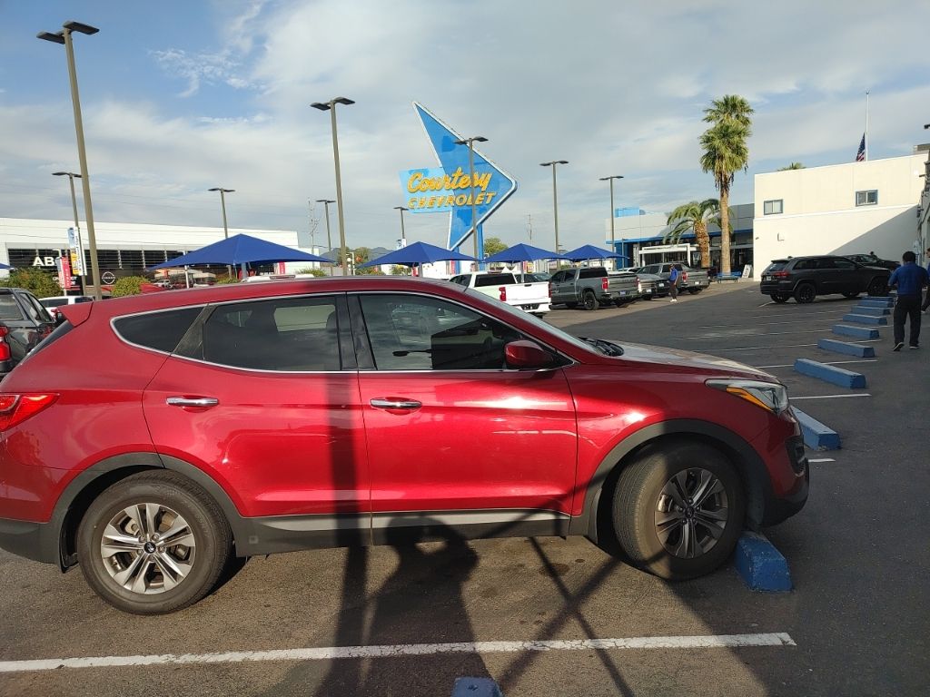 2016 Hyundai Santa Fe Sport Base photo 2