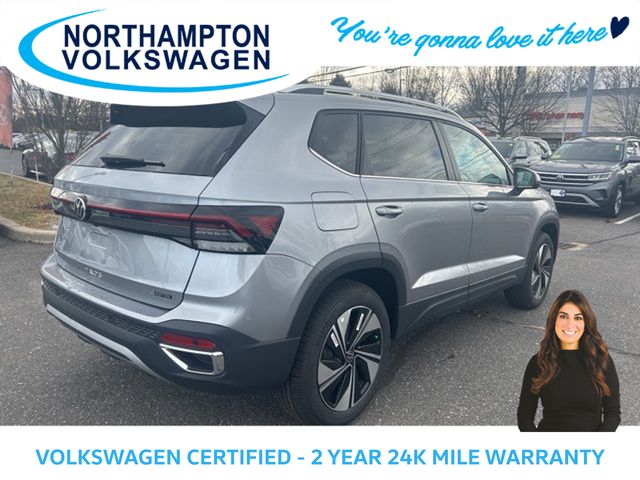 2025 Volkswagen Taos SE photo 2
