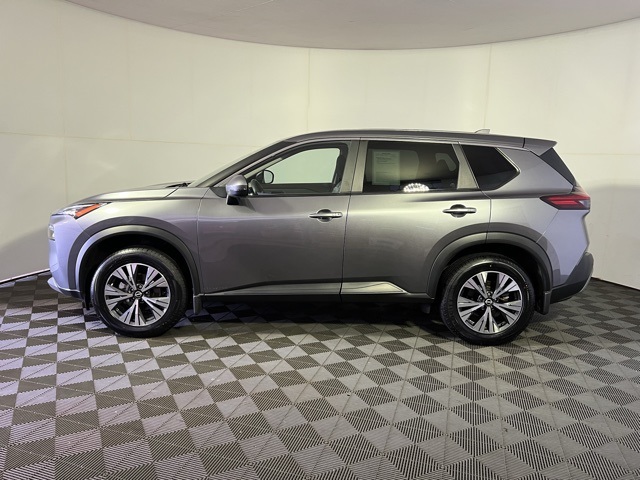 2023 Nissan Rogue SV photo 5