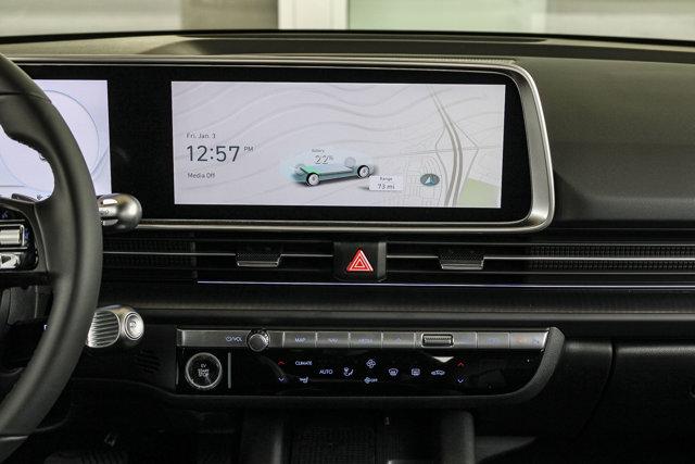 New 2025 Curated Silver Hyundai SEL image 41