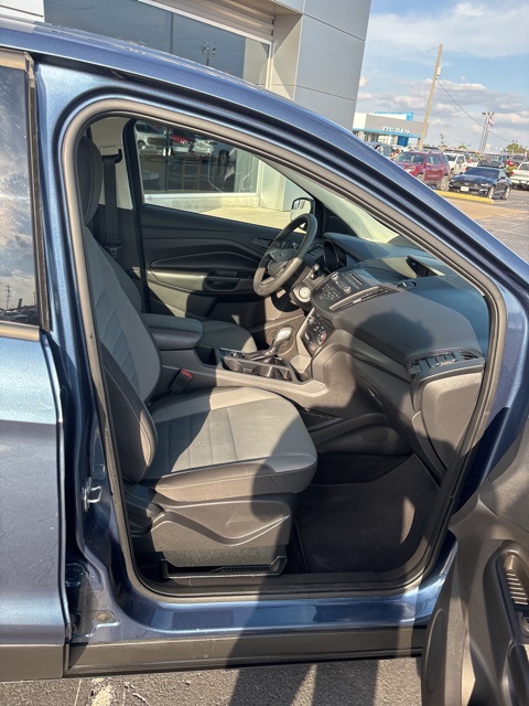 2018 Ford Escape S photo 29