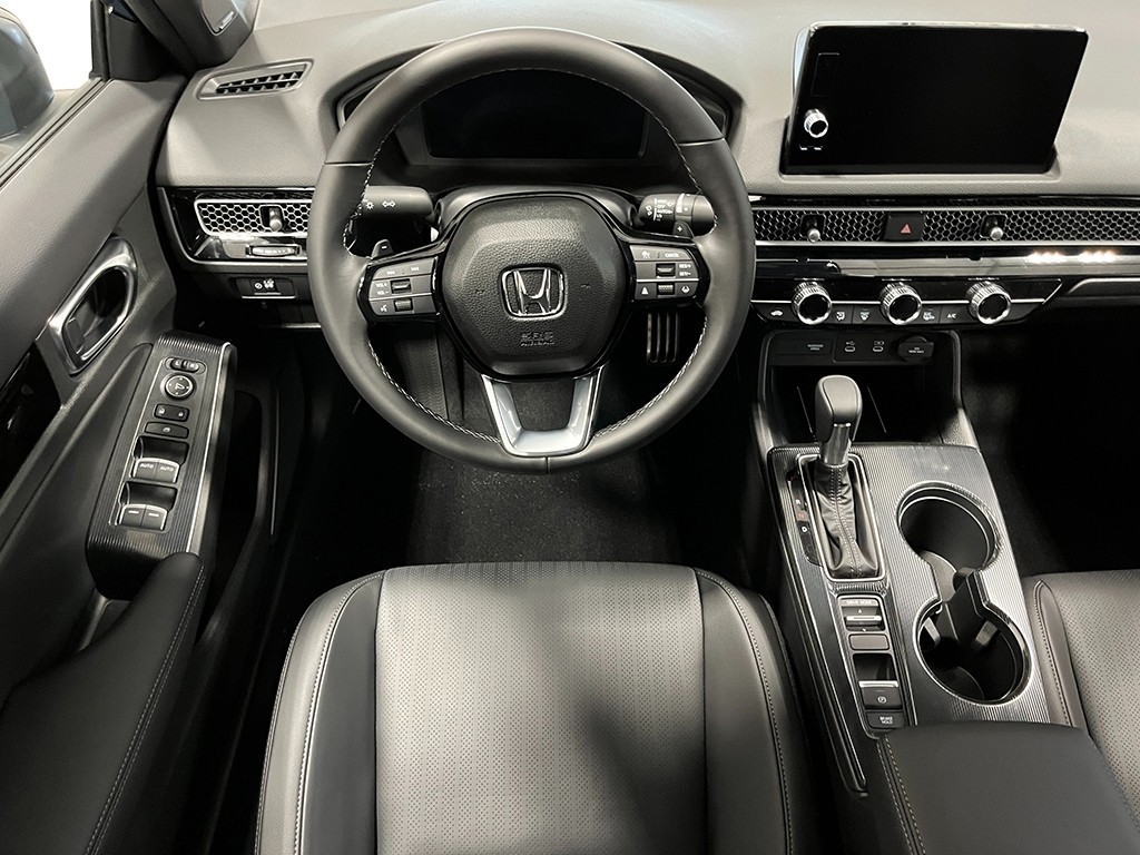 2026 Honda Civic Hybrid Sport Touring photo 16