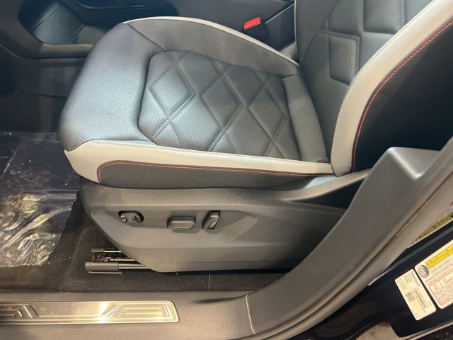 2025 Volkswagen Atlas Peak Edition SE photo 16