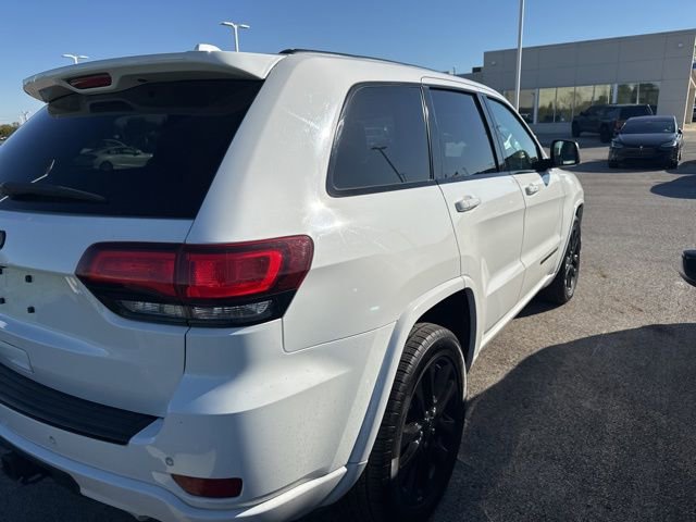 2018 Jeep Grand Cherokee Altitude photo 4