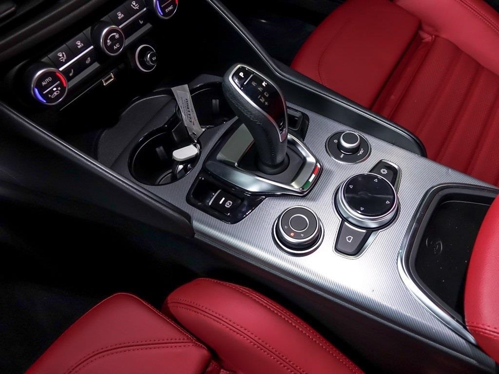 2025 ALFA ROMEO GIULIA (952) - Image 18