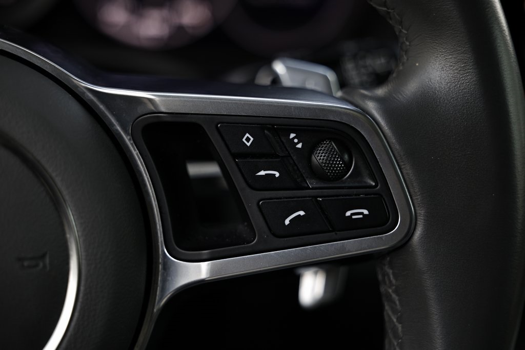 2022 Porsche Cayenne Base photo 36