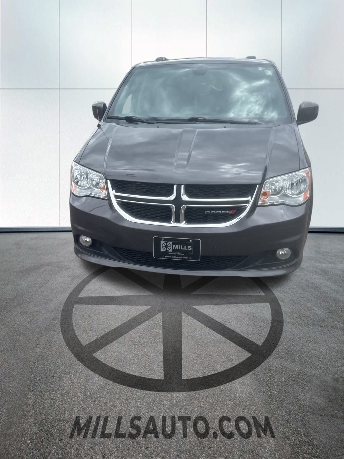 Used 2019 Dodge Grand Caravan SXT with VIN 2C4RDGCG0KR785335 for sale in Baxter, Minnesota