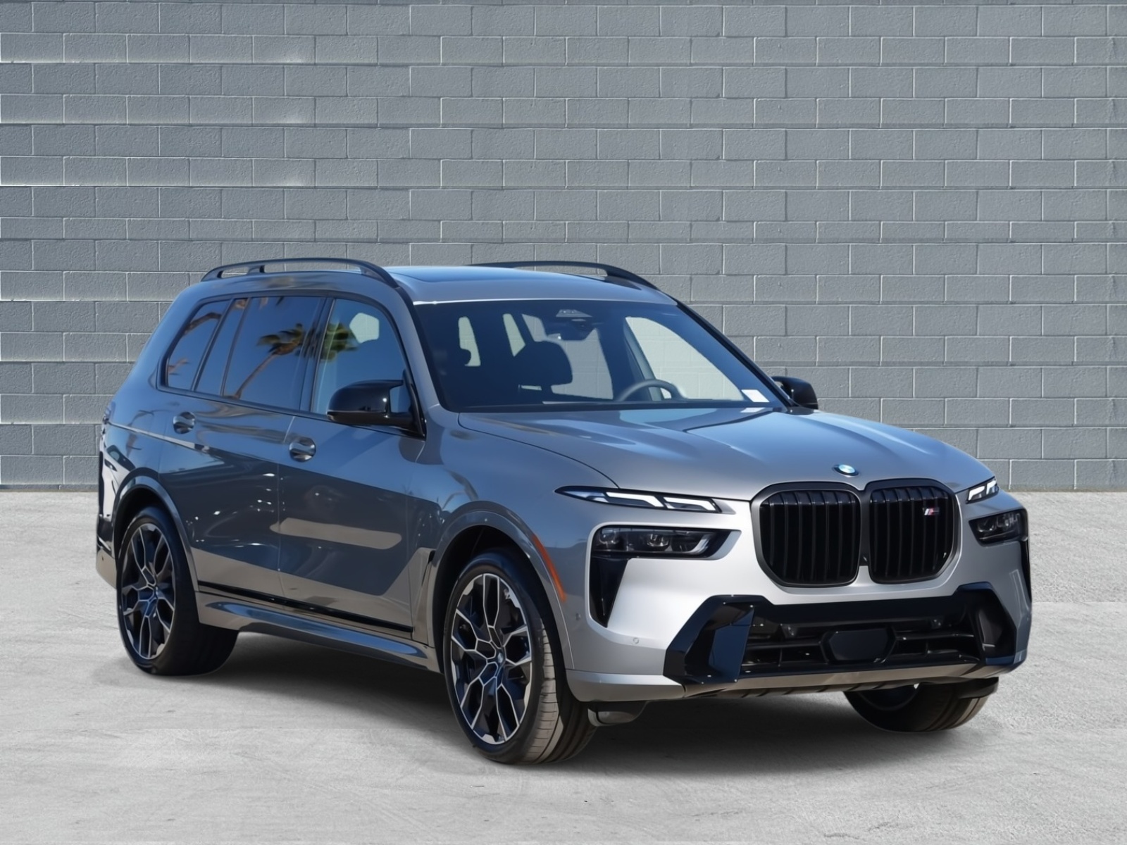 2026 BMW X7 M60i's photo