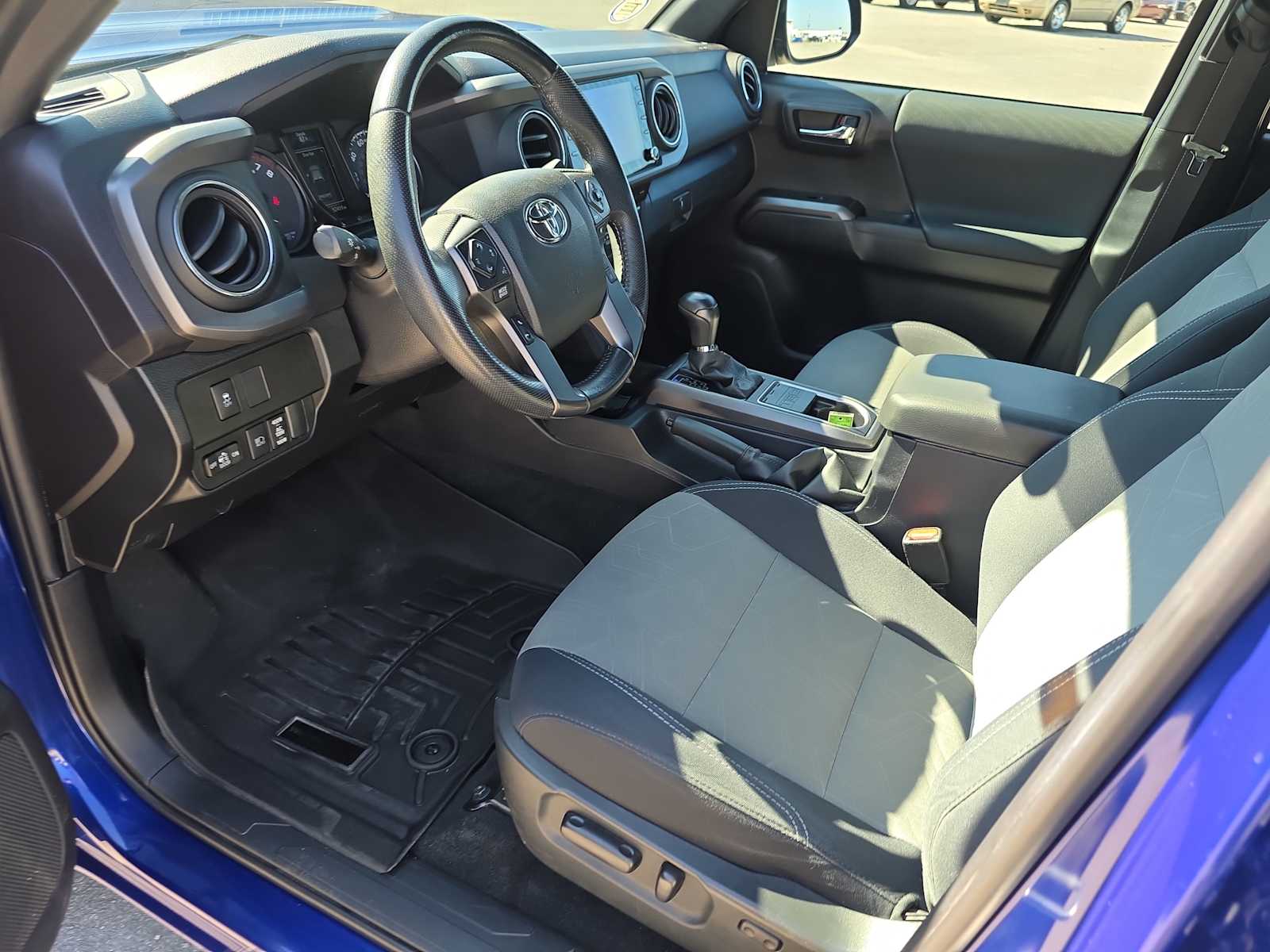 2022 Toyota Tacoma TRD Sport 4x4 photo 12