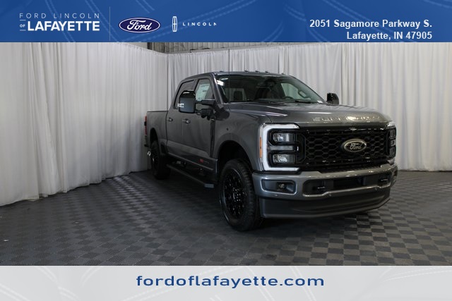 2025 Ford F-350 Super Duty Lariat's photo