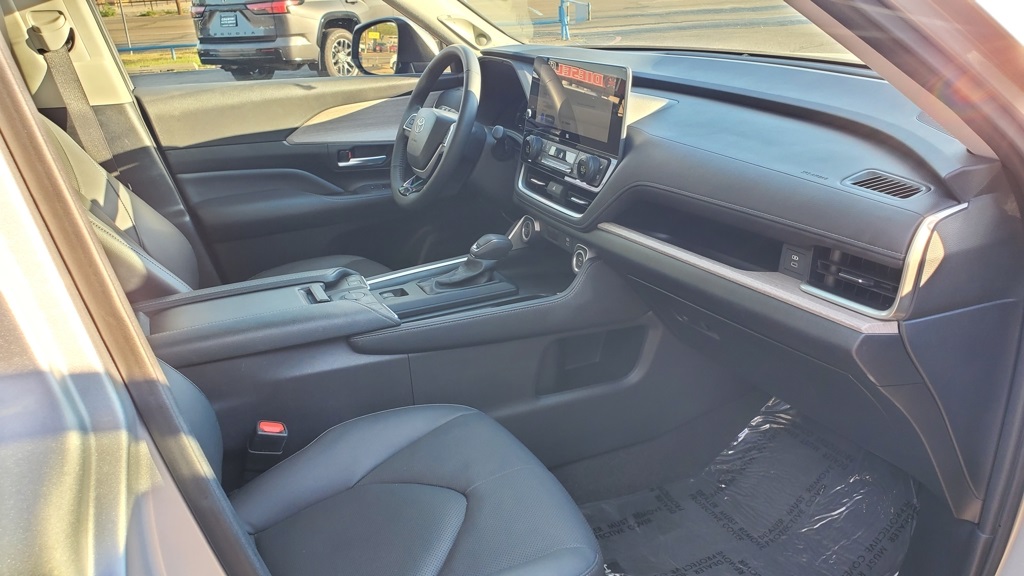 2024 Toyota Grand Highlander Limited photo 44