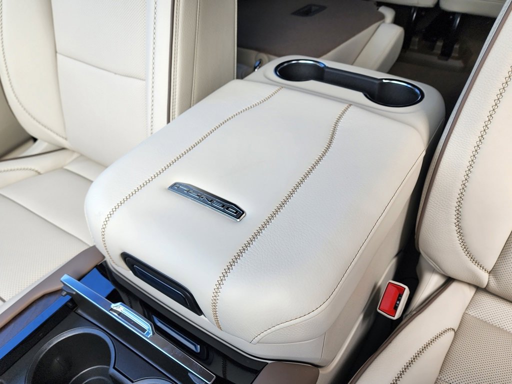 2026 Gmc Yukon Denali photo 33