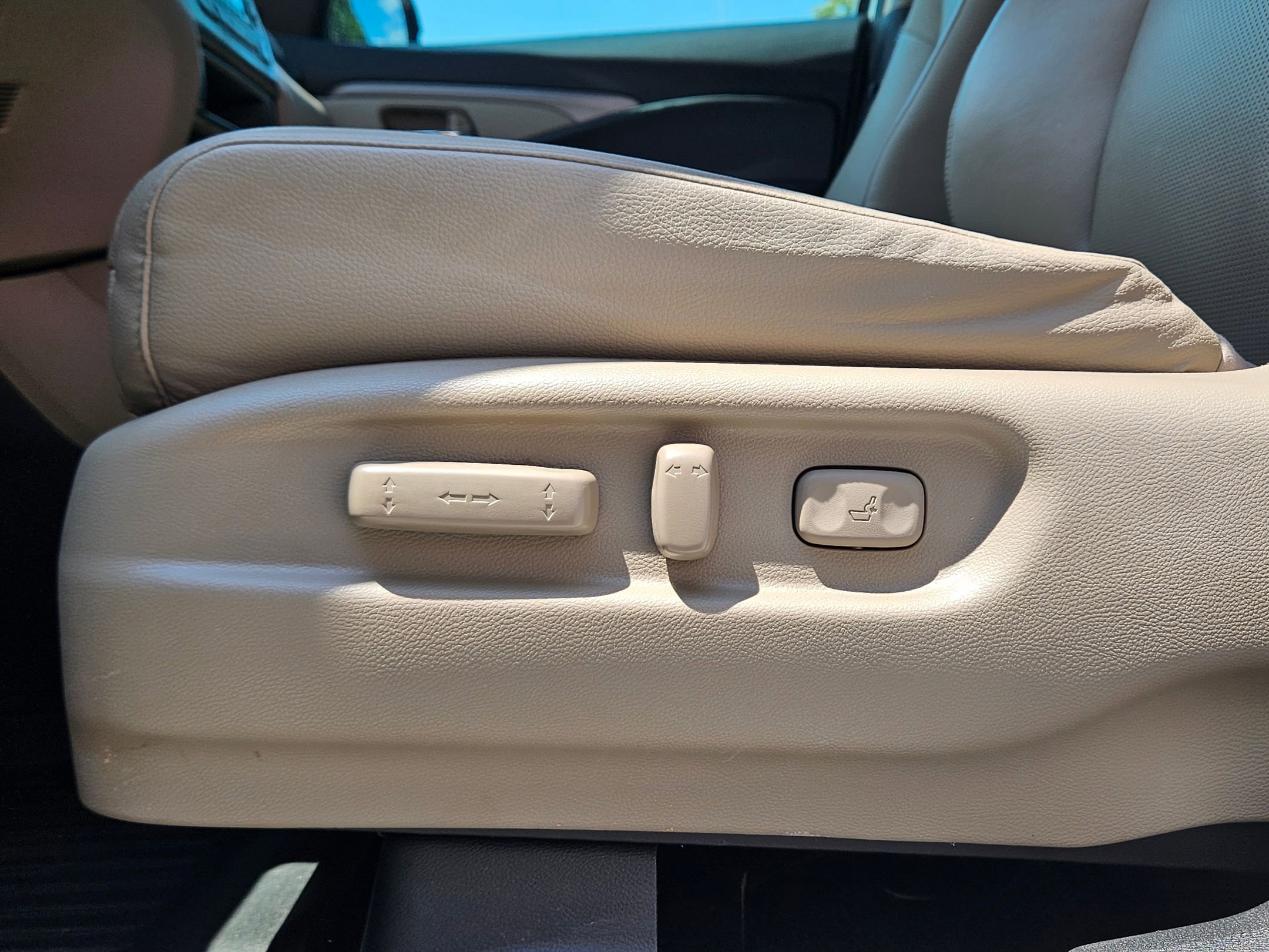 2023 Honda Ridgeline RTL photo 17