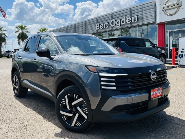 2026 Nissan KICKS SV's photo