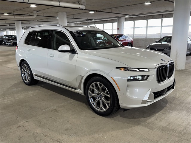 2024 BMW X7 40i's photo