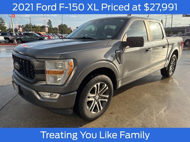 2021 Ford F-150 XL's photo