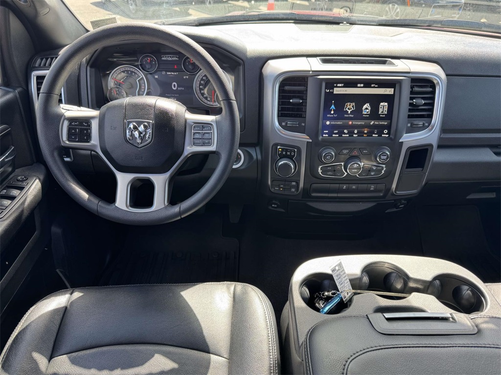2022 Ram 1500 Classic Warlock photo 16