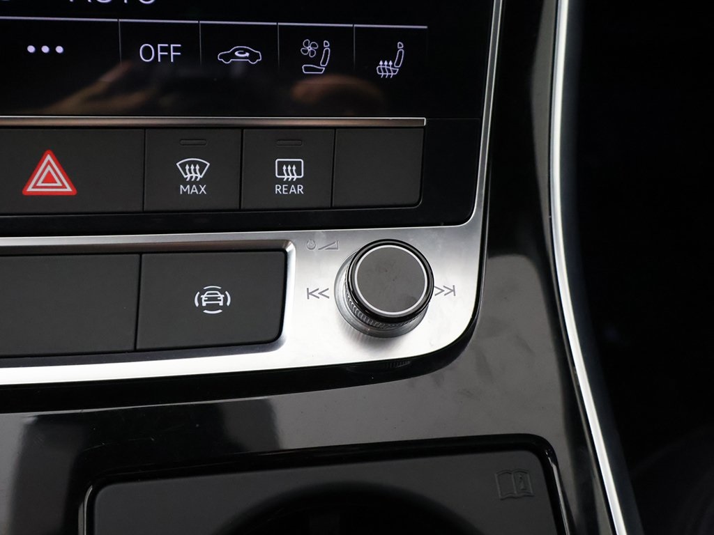 2022 Audi Q7 45 Premium Plus photo 53