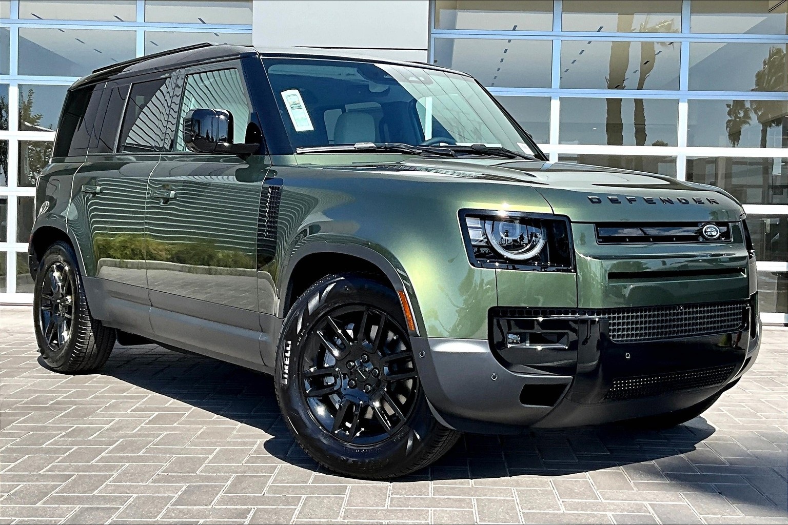 2026 Land Rover Defender 110 S photo 2