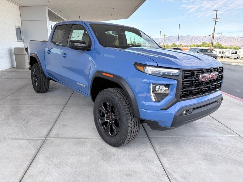 2025 GMC Canyon Elevation's photo