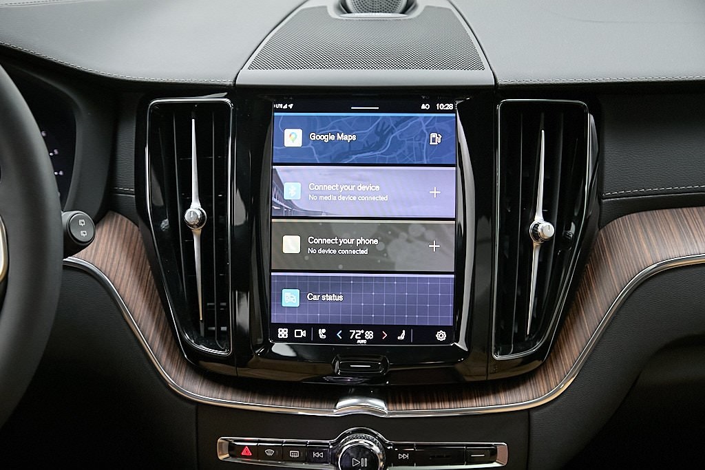 2023 VOLVO XC60 - Image 31