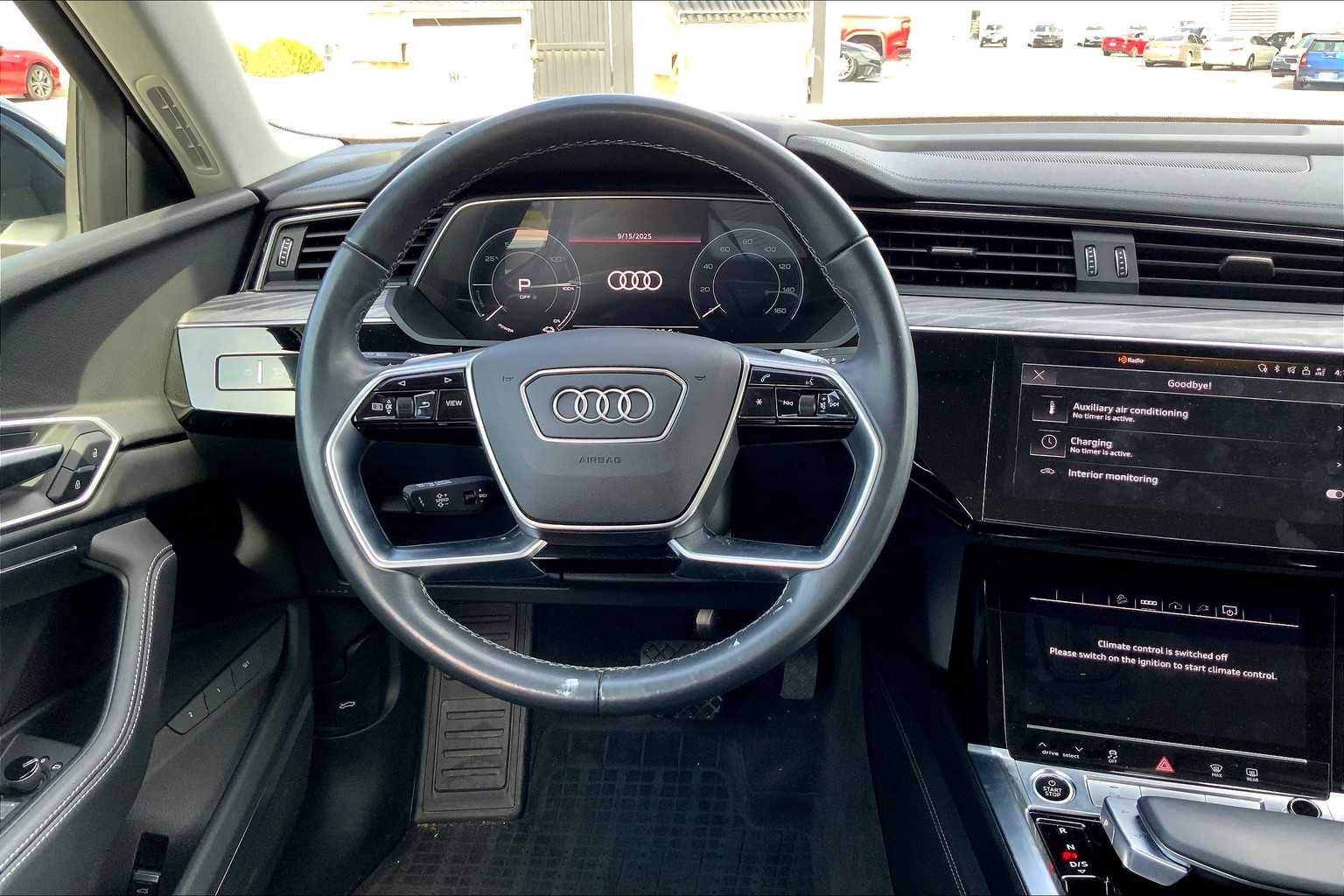 2024 Audi Q8 E-tron Premium Plus photo 2