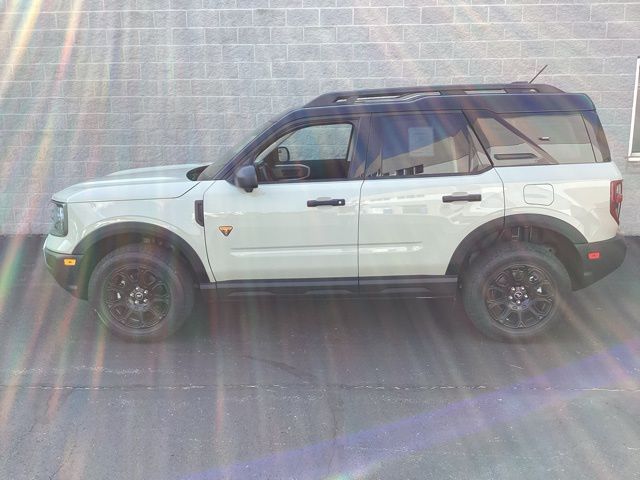 2025 Ford Bronco Sport Badlands photo 2
