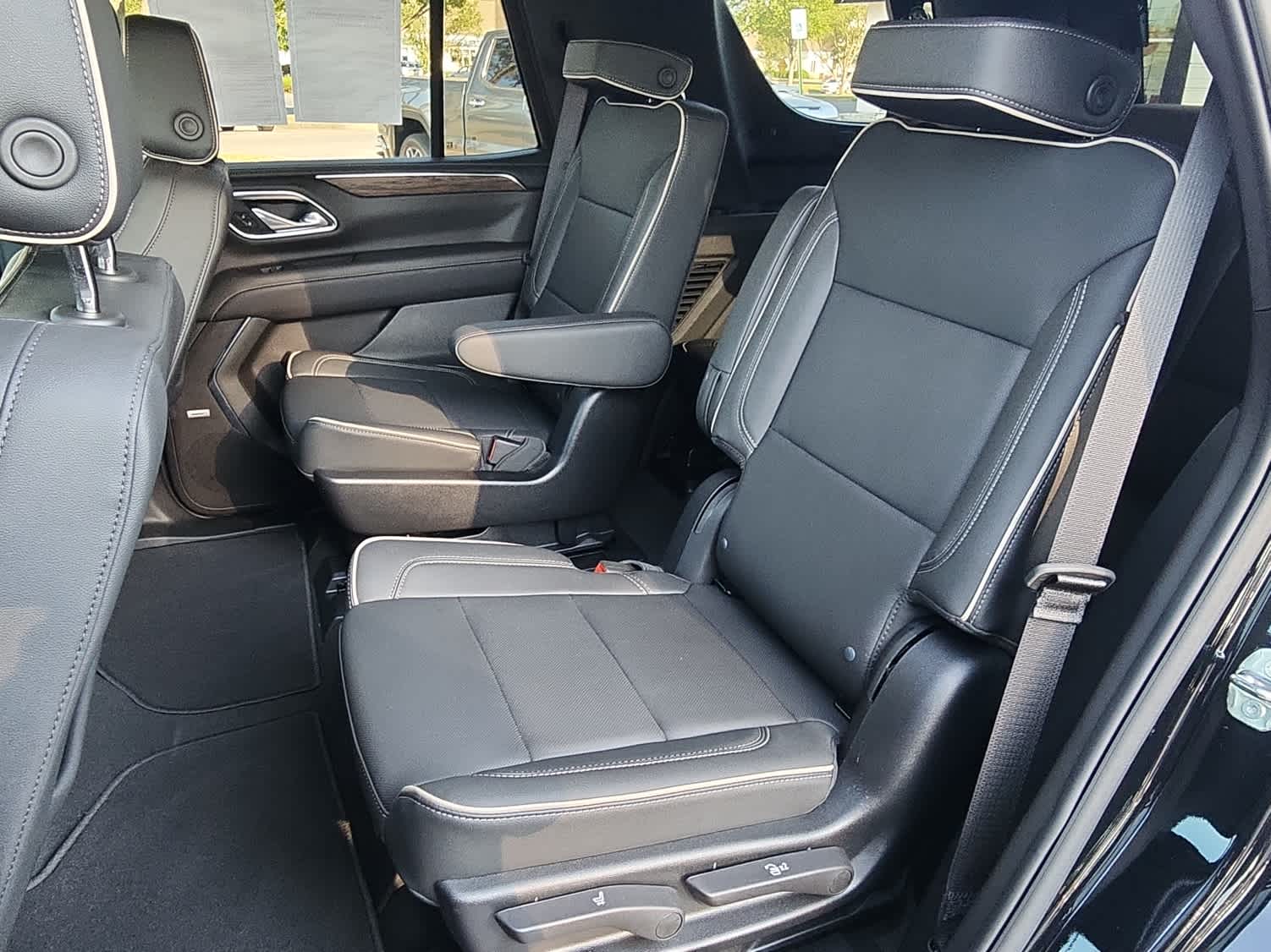 2024 Chevrolet Tahoe Premier photo 8