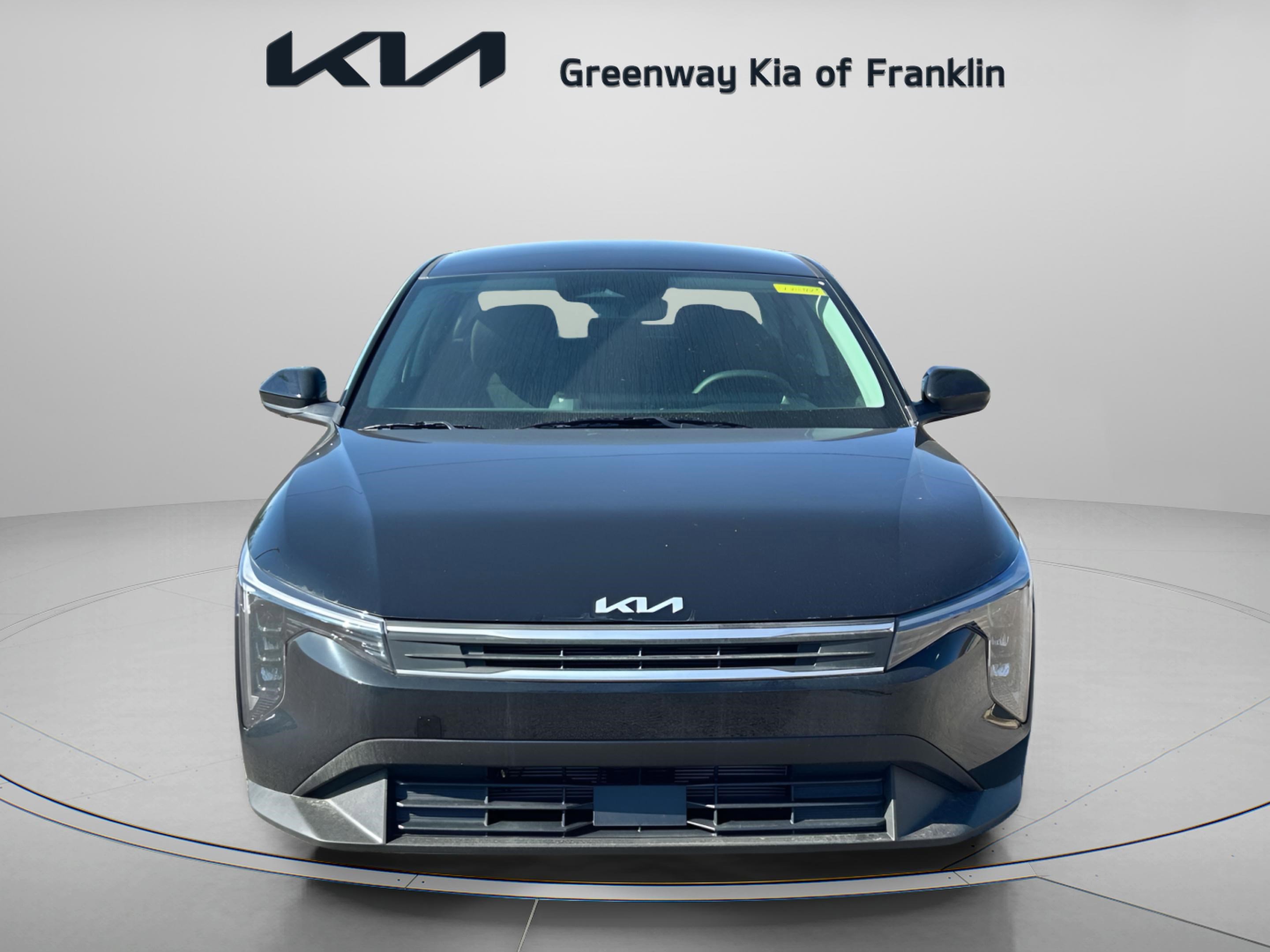 2025 Kia K4 LXS photo 2