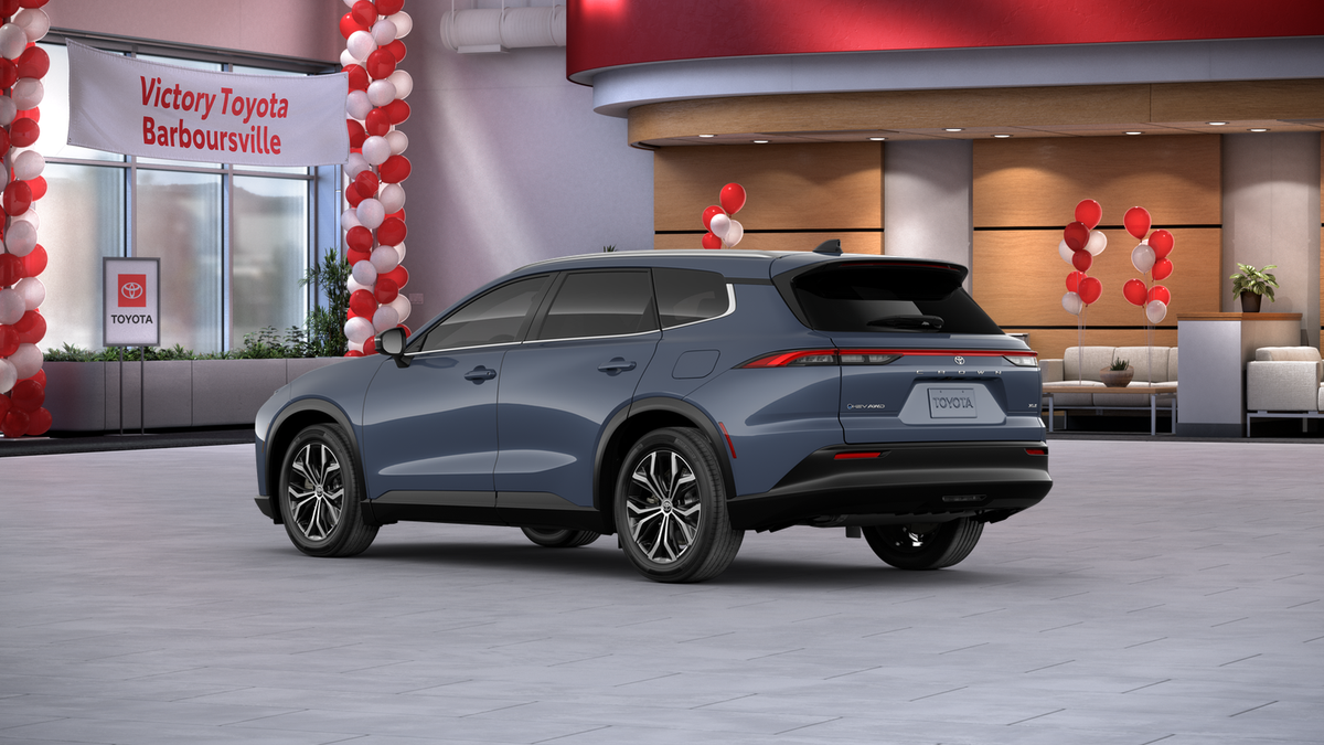 2025 Toyota Crown Signia XLE photo 4