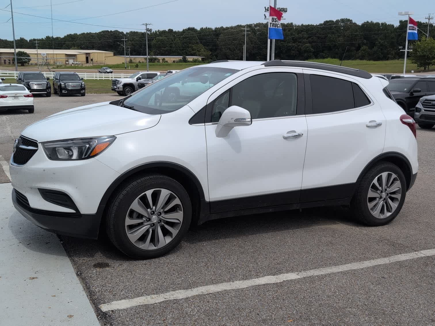 2018 Buick Encore Preferred photo 2