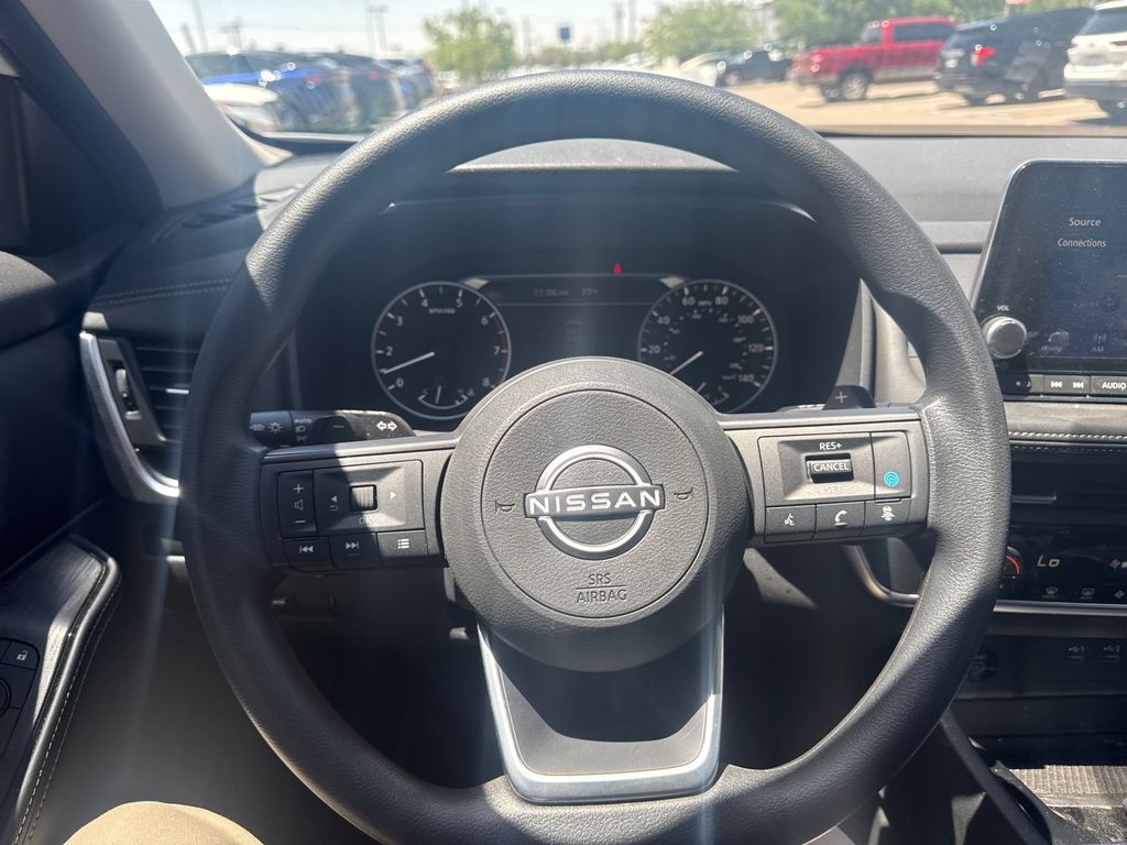 2024 Nissan Rogue SV photo 29