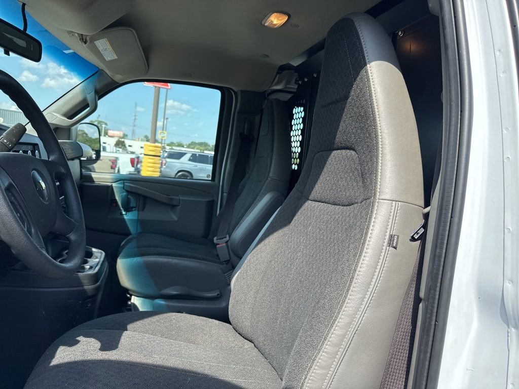 2023 Chevrolet Express Cargo 2500 photo 14