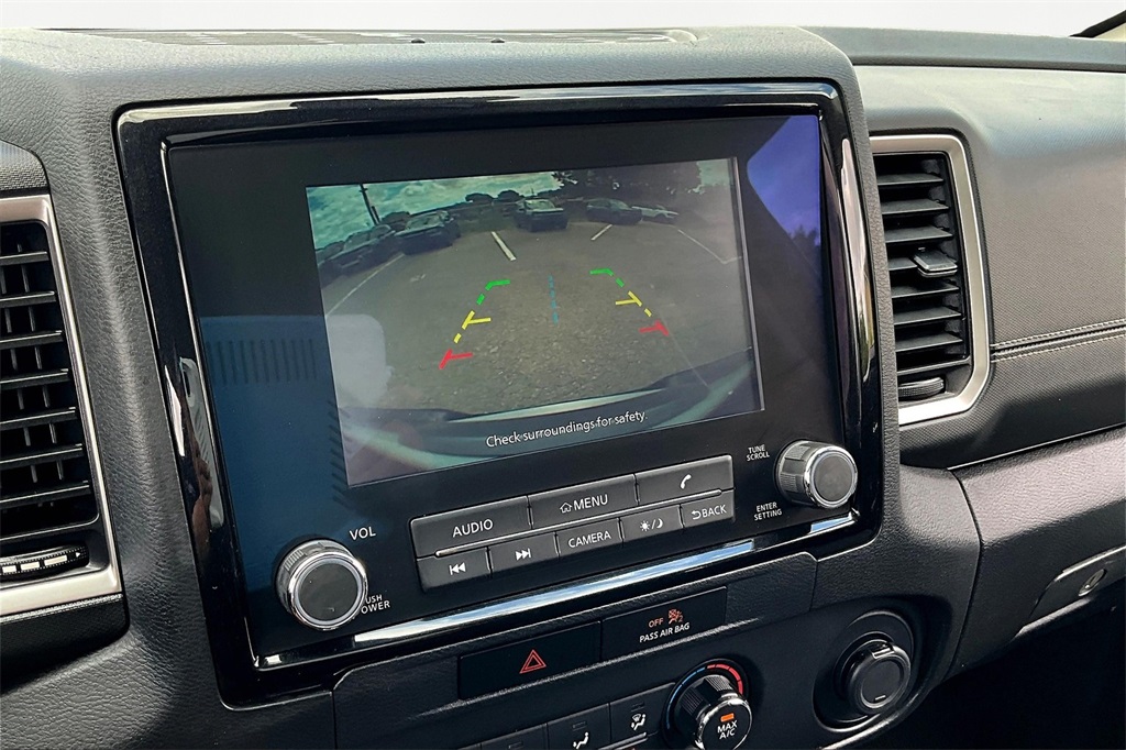2022 Nissan Frontier SV photo 22