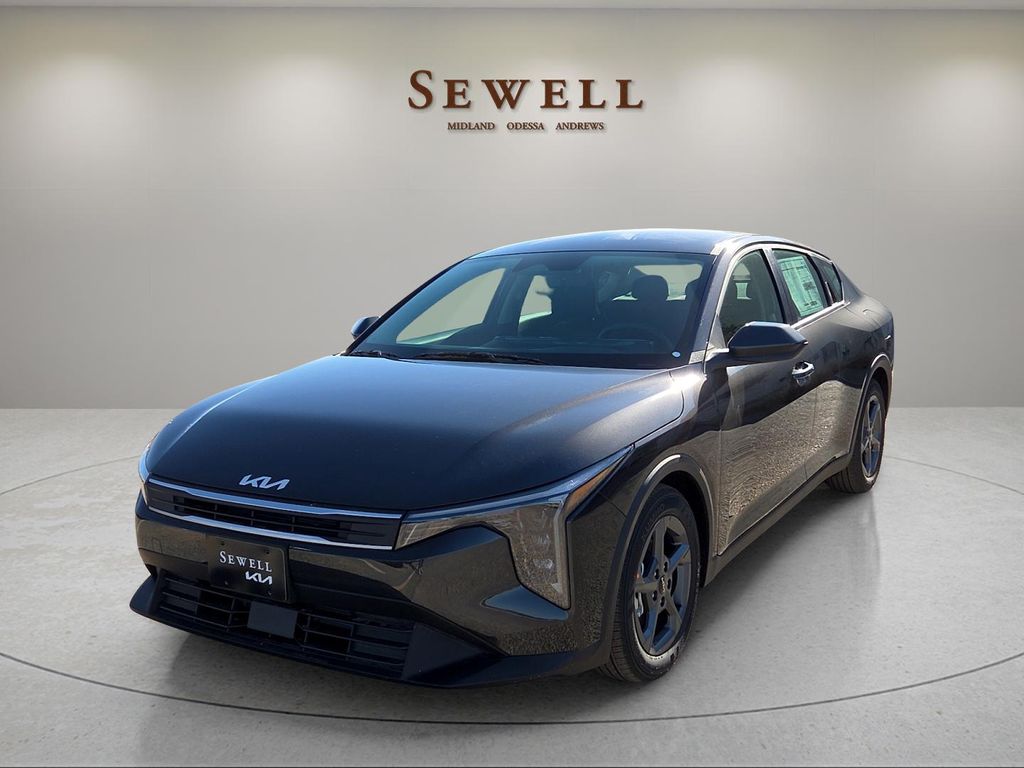 2025 Kia K4 LXS's photo