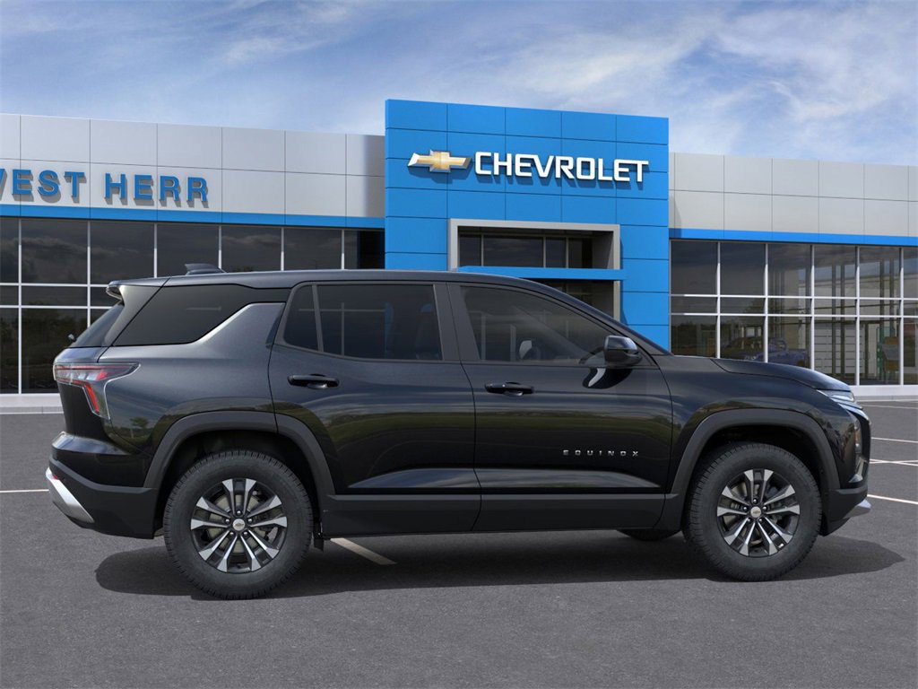 2026 Chevrolet Equinox LT photo 2